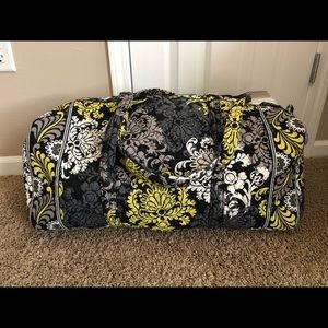 NWOT Vera Bradley X-Large Duffle